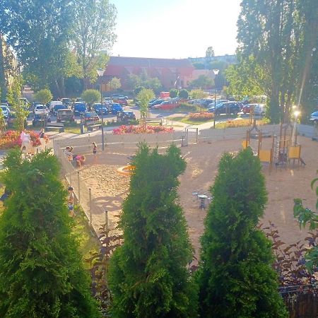 Sunny Sleeps 4 By The Beach With Garden Patio - Gdansk Przymorze Apartment Exterior foto